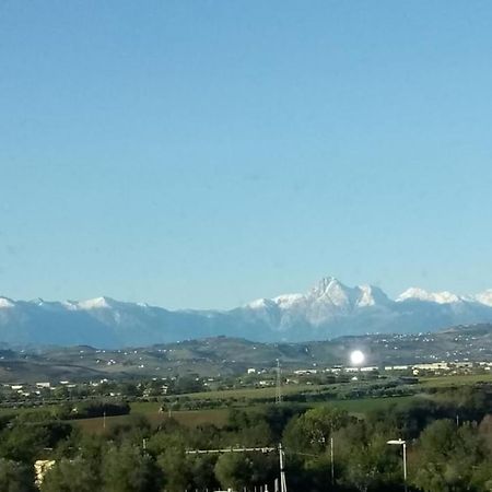 朱利亚诺瓦 Il Cielo In Una Stanza酒店 外观 照片